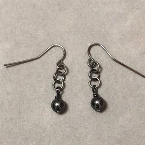 New Gunmetal & hematite earrings